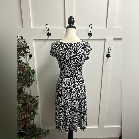 Enfocus Petite Women’s Black White Stretch Casual Career Dress Size 8P - Picture 7 of 9